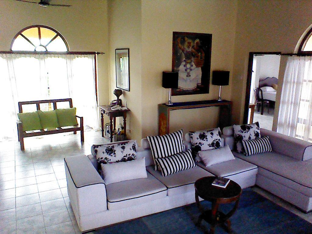 Villa Sea Breeze Kepungoda Exterior foto